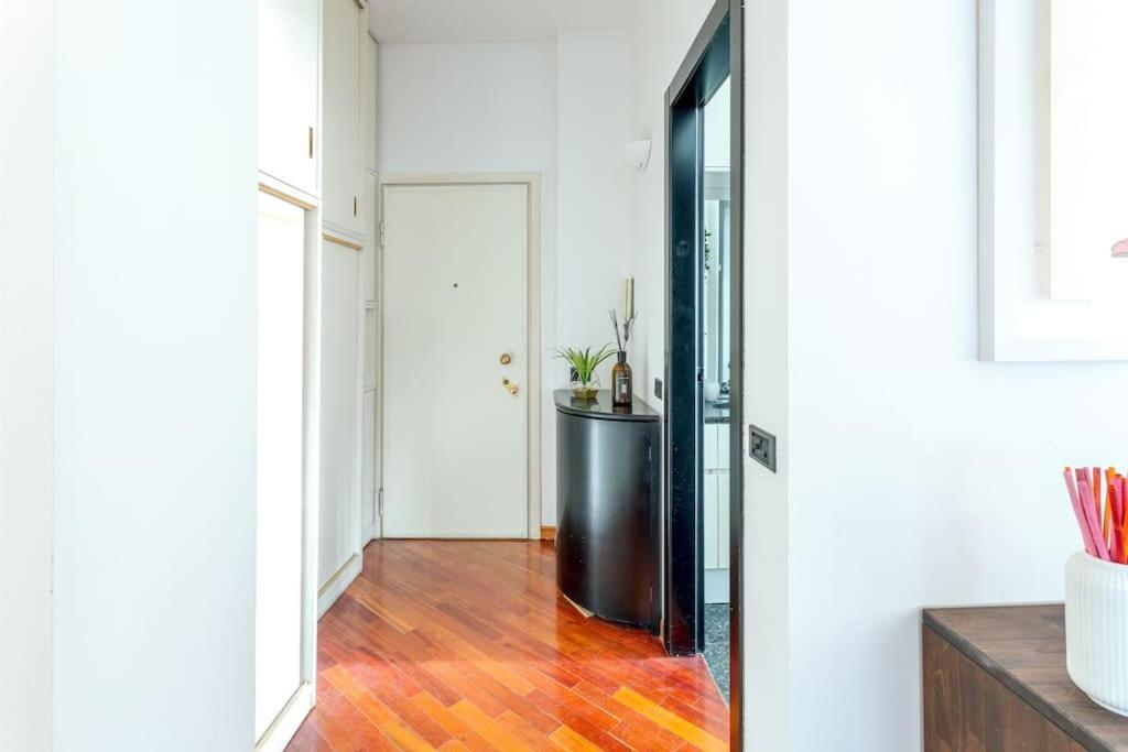 Apartament Duomo 10 Min Luxury • Terrazzo • Wi-Fi • Netflix Mediolan Zewnętrze zdjęcie