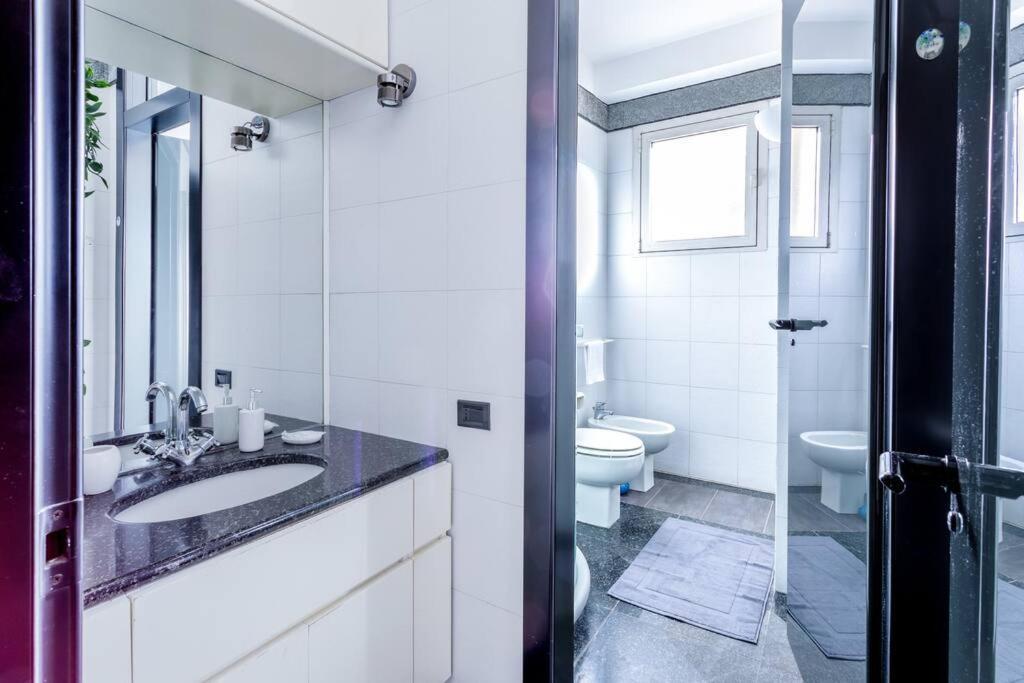 Apartament Duomo 10 Min Luxury • Terrazzo • Wi-Fi • Netflix Mediolan Zewnętrze zdjęcie